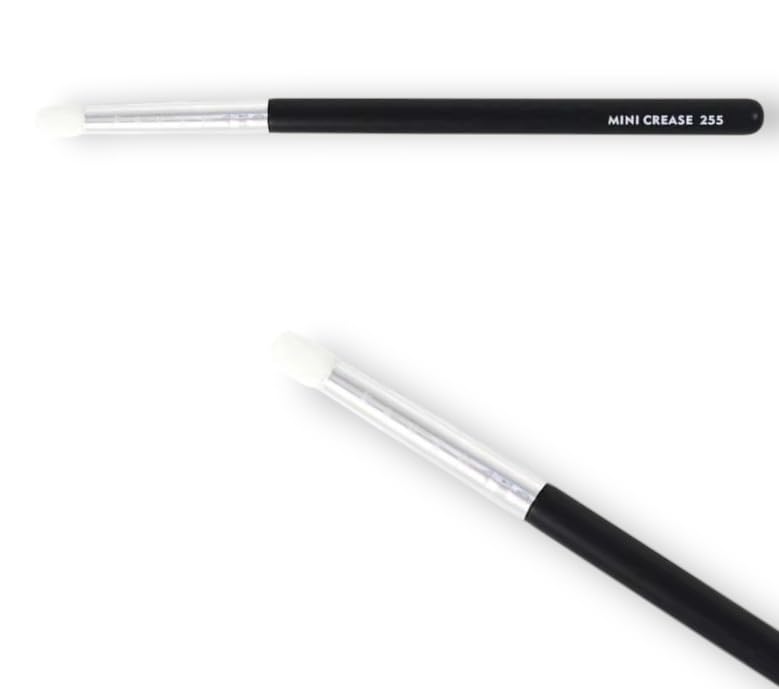 F.A.R.A.H Mini Crease Brush - Precision Eye Brush for Blending Powders & Creams - Soft Vegan Bristles - Brass Ferrule & Wooden Handle Beauty & Personal Care F.A.R.A.H
