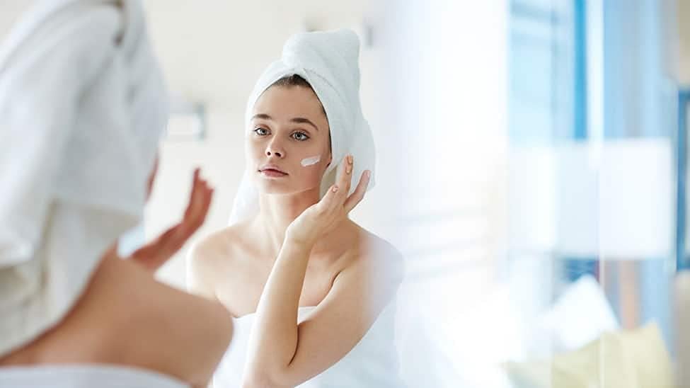 Mouson Face , Neck and Décolleté moisturizing Care Cream, with a lot of Moisture, Protects the Skin from Drying out, with long-lasting Moisture Beauty & Personal Care Mouson