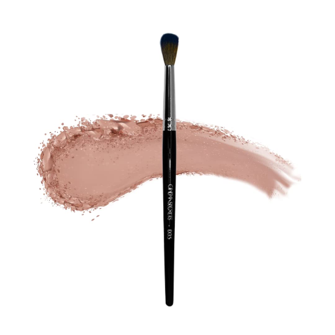 Cinema Secrets D35- Domed Crease Eyeshadow Brush Beauty & Personal Care CINEMA SECRETS