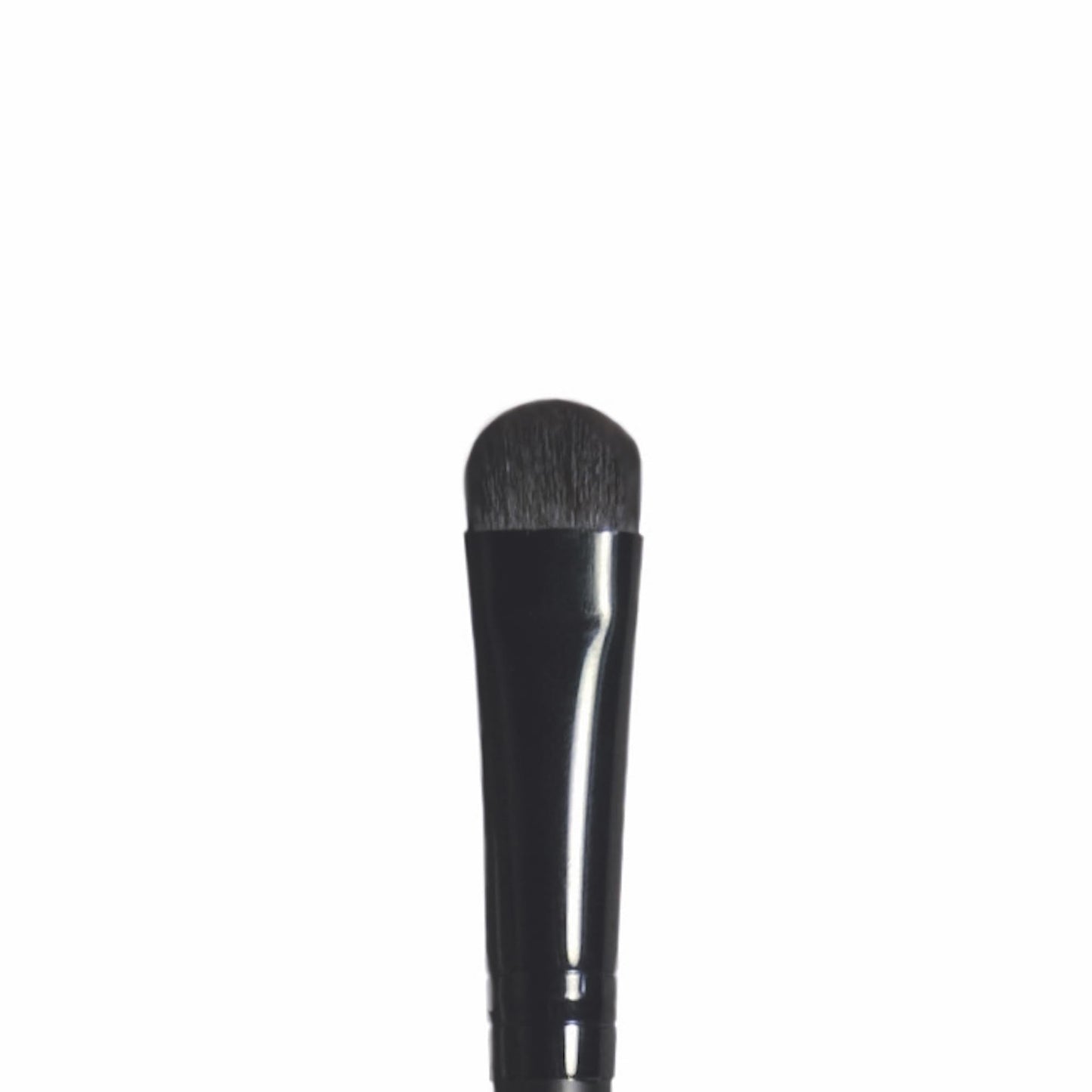 e.l.f. Eyeshadow "C" Brush, Curved Eyeshadow Brush For Blending & Diffusing, Helps Create The Perfect Smoky Eye, Vegan Beauty & Personal Care e.l.f. Cosmetics