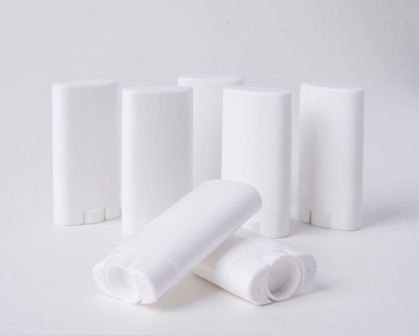 Healthcom 15pcs 15ml White Plastic Deodorant Containers 0.5 Oz New Empty Oval Lip Balm Tubes Twist-Up Deodorant Container for Lipstick Crayon Beauty and Personal Care Healthcom