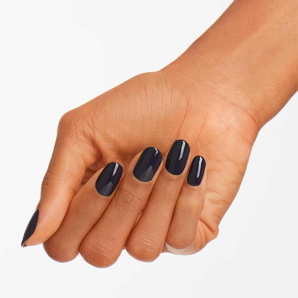 OPI Nail Lacquer Suzi & the Arctic Fox | Opaque Dark Gray Crème Chip Resistant Nail Polish | Iceland Collection Beauty & Personal Care OPI