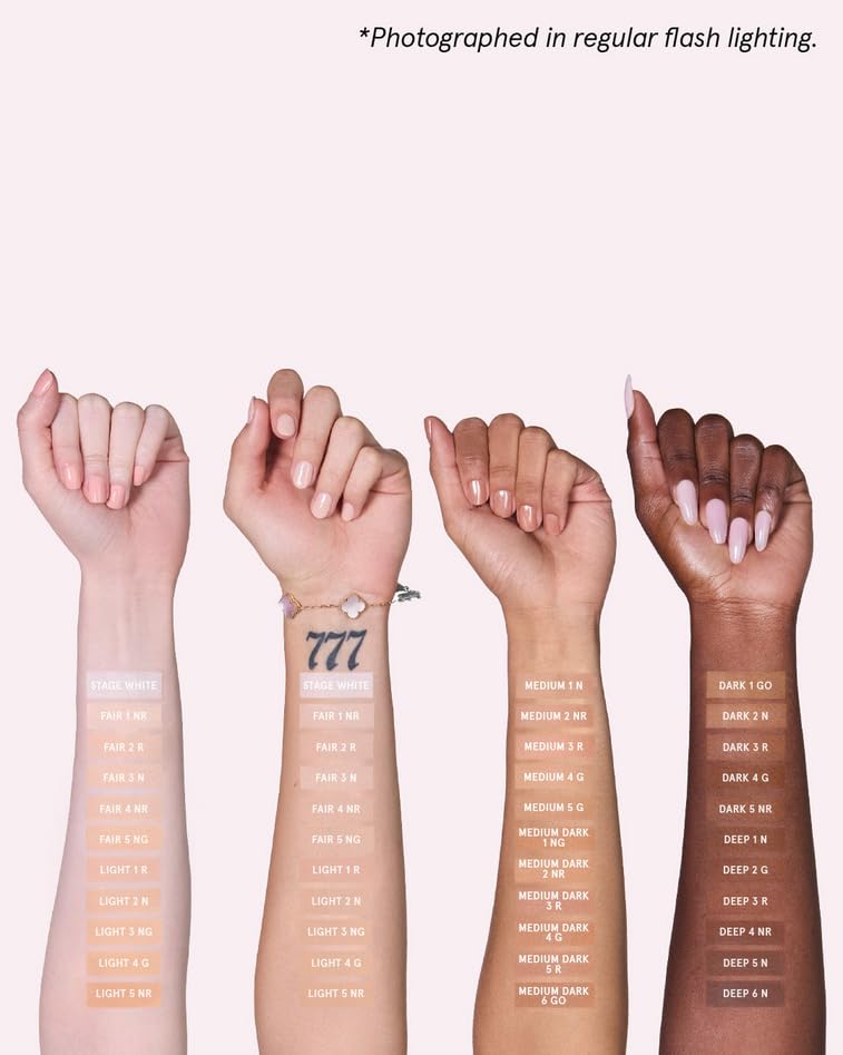 One size Patrick Starrr Turn Up The Base Versatile Powder Foundation - Light 3 (NG) Light, Neutral Golden Undertones Face Pressed Makeup