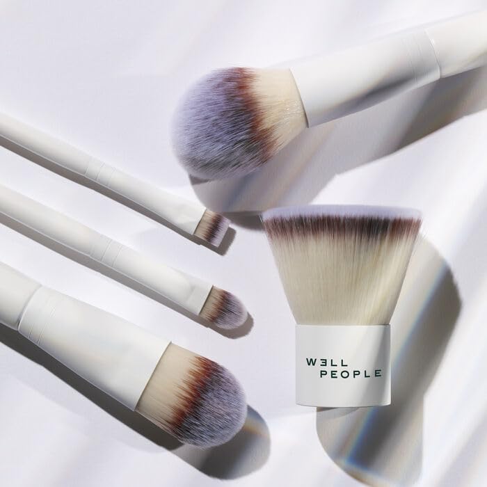 Well People Tightline Eye Brush, Dense, Flat Brush For Precise Lining Of Eyes & Brows, Use With Powder, Cream & Gel Products, Cruelty-free Bristles Beauty & Personal Care Well People