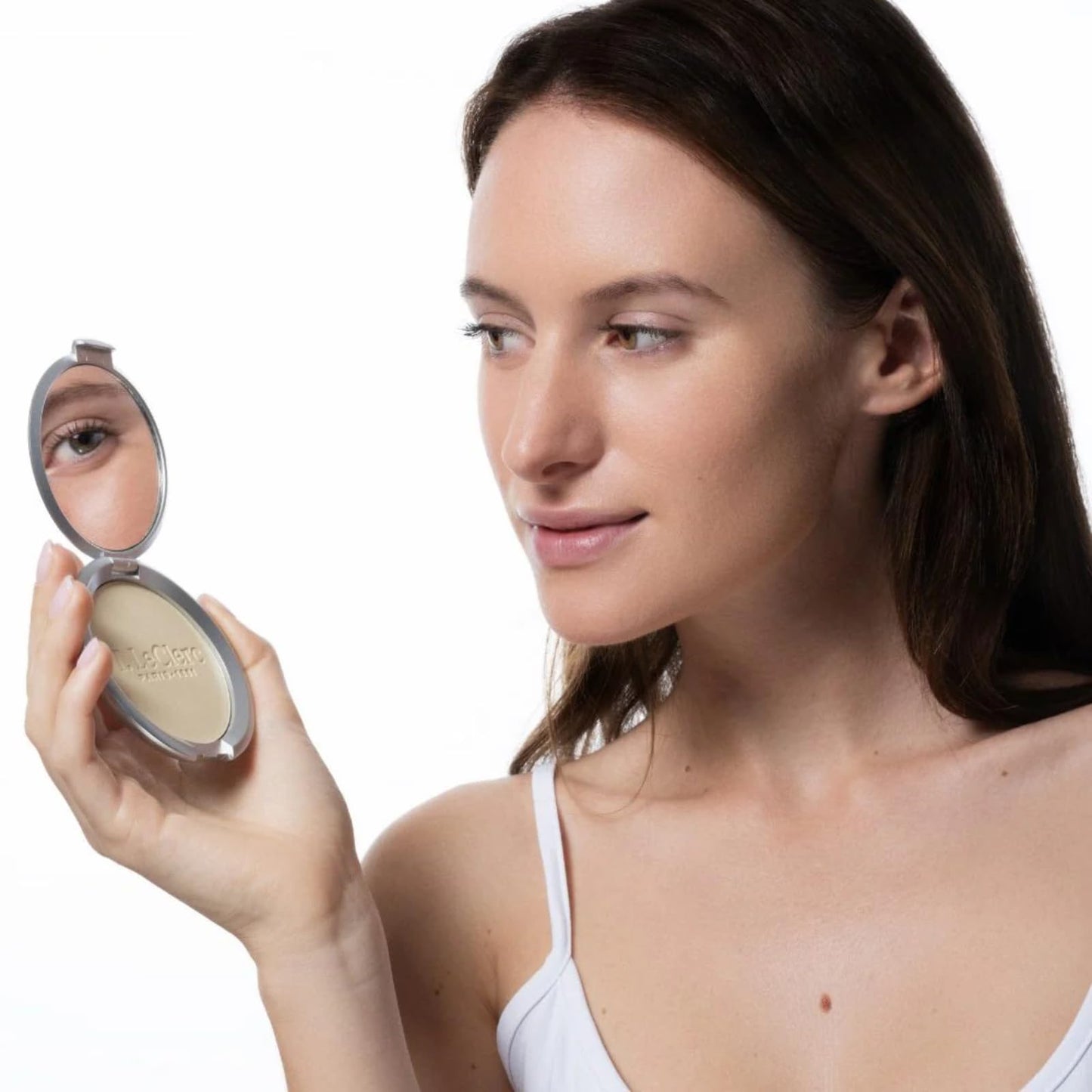 T. Leclerc Compact Pressed Powder - Super-Blendable Face Makeup Longwear Portable Matte Finish for Radiant Natural Medium to Full Coverage Airbrushing Beauty & Personal Care T. LeClerc