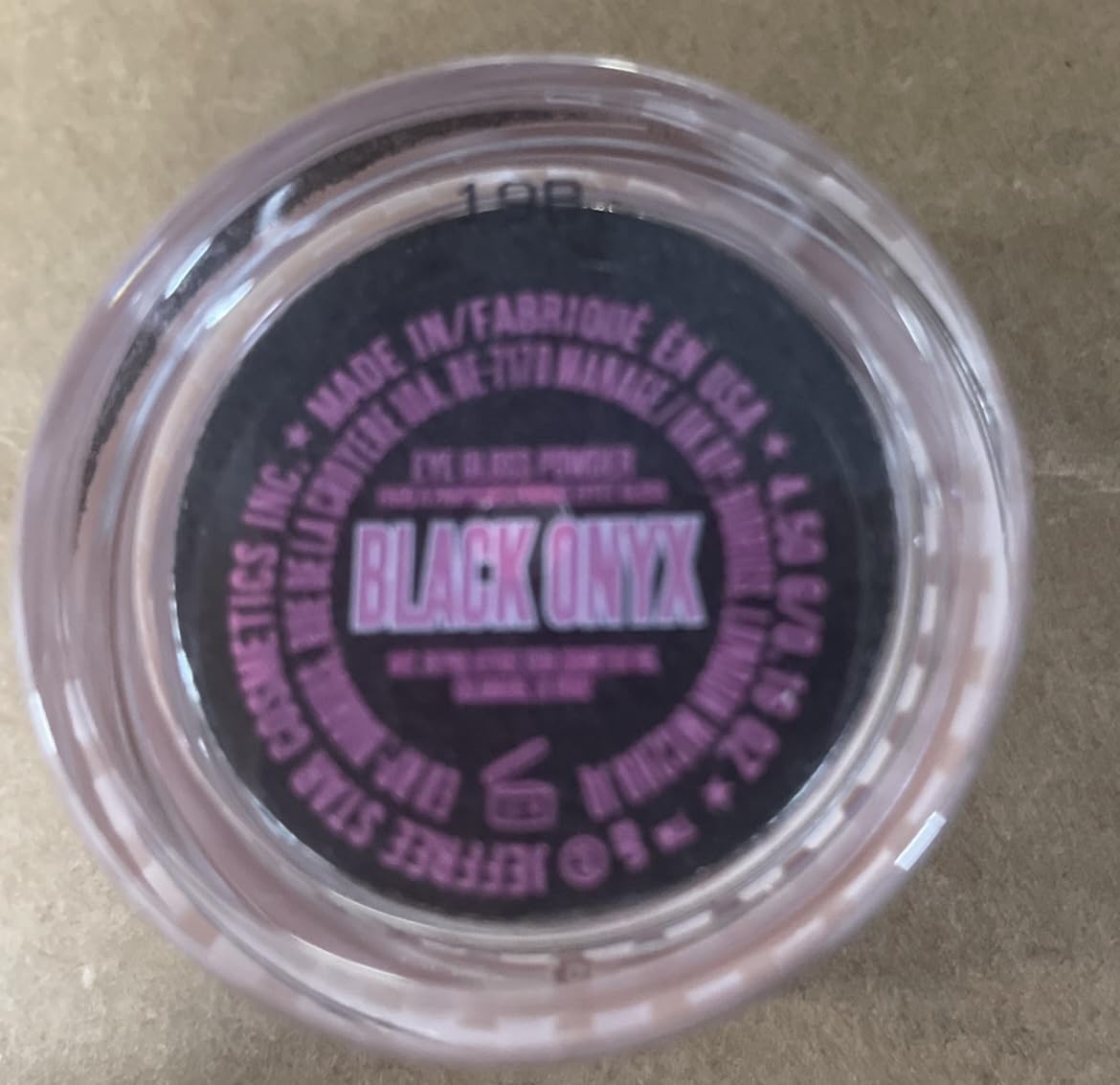 Jeffree Star Eye Gloss Powder Eyeshadow Black Onyx, 0.16 Ounce (Pack of 1)