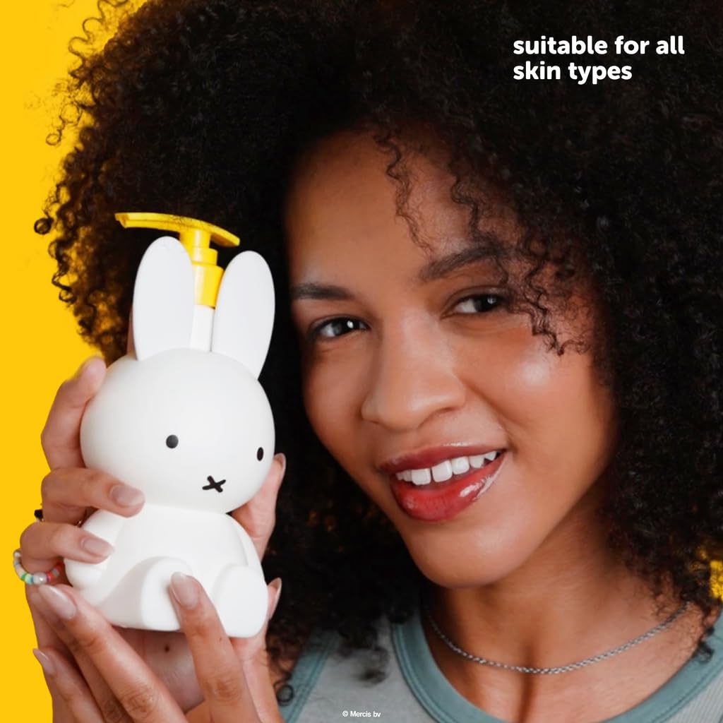 The Crme Shop Miffy Sweet Wonder Shower Gel, Body Wash with Hydrating and Nourishing Hyaluronic Acid and Vitamin C, Miffy Pump Bottle, Strawberries Beauty & Personal Care The Crème Shop
