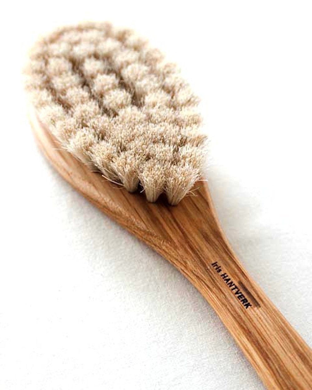 IRIS Horsehair Oak Bath Brush - Gentle Cleansing - Bath & Body Beauty and Personal Care Iris Ohyama