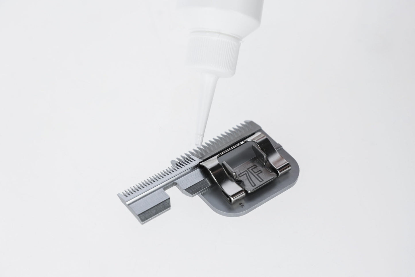 KERBL Aesculap SnapOn GT345 Shaving Head 3.2 mm, Size 7F (Cutting Height 2.8 mm, Shear Width 40 mm, Material Carbon Steel, Made in Germany) Beauty and Personal Care KERBL