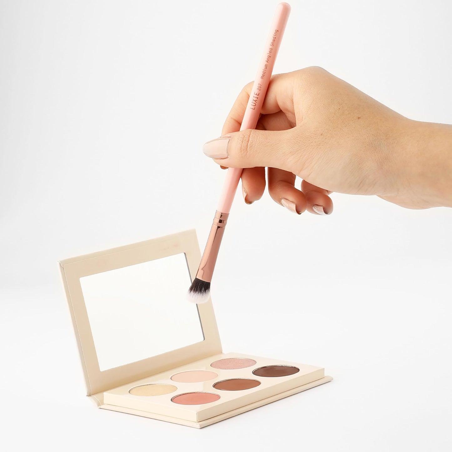 Luxie Rose Gold Medium Angled Shading Brush 207 - Makeup Brush for Highlighting, Defining Crease, and Blending Eyeshadow - Eyeshadow Applicator - 1 pc Beauty & Personal Care LUXIE