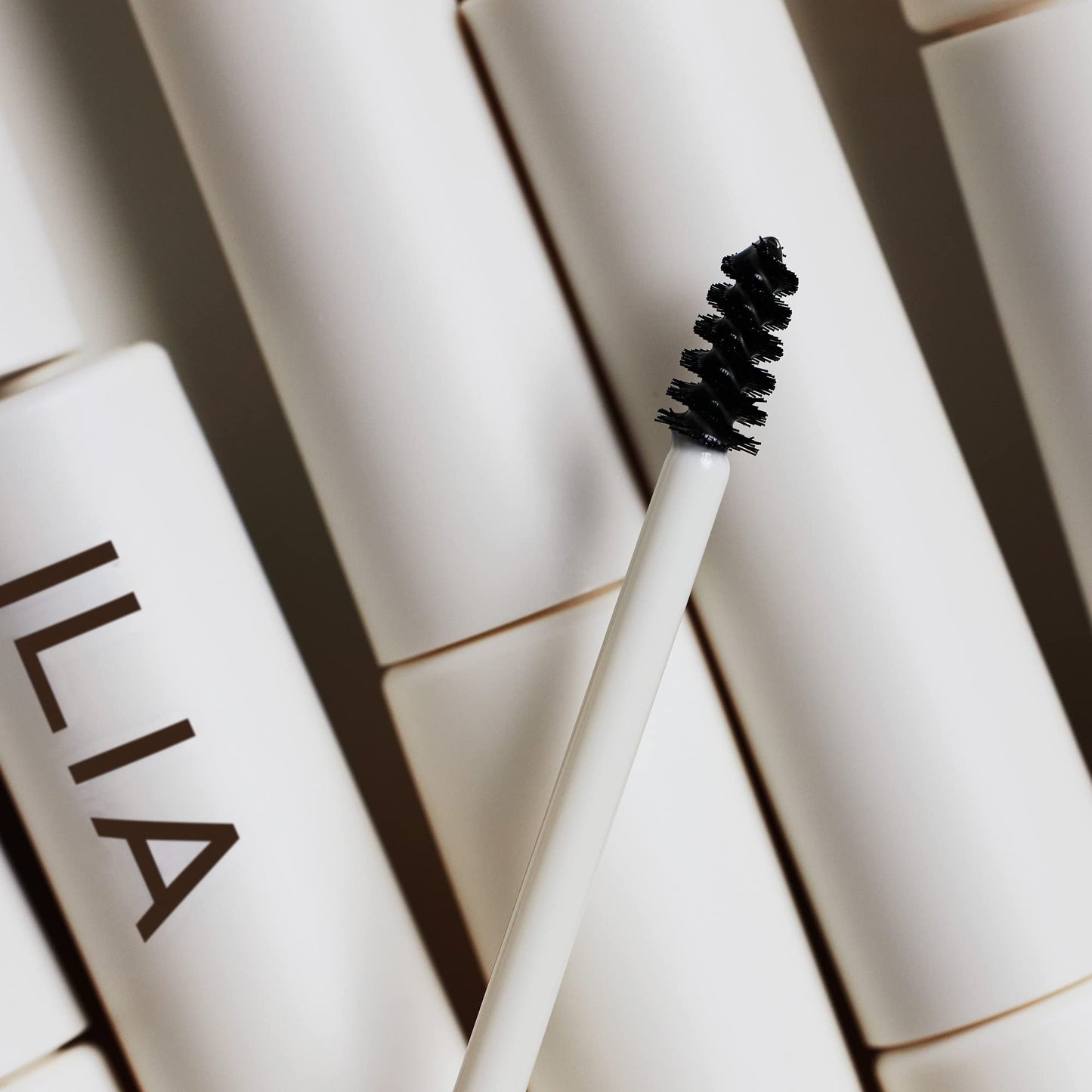 ILIA - In Frame Brow Gel | Lightweight, Long-Lasting, Flake-Resistant Hold | Full, Lifted Look | Non-Toxic, Vegan, Cruelty-Free, Clean Makeup Beauty & Personal Care ILIA