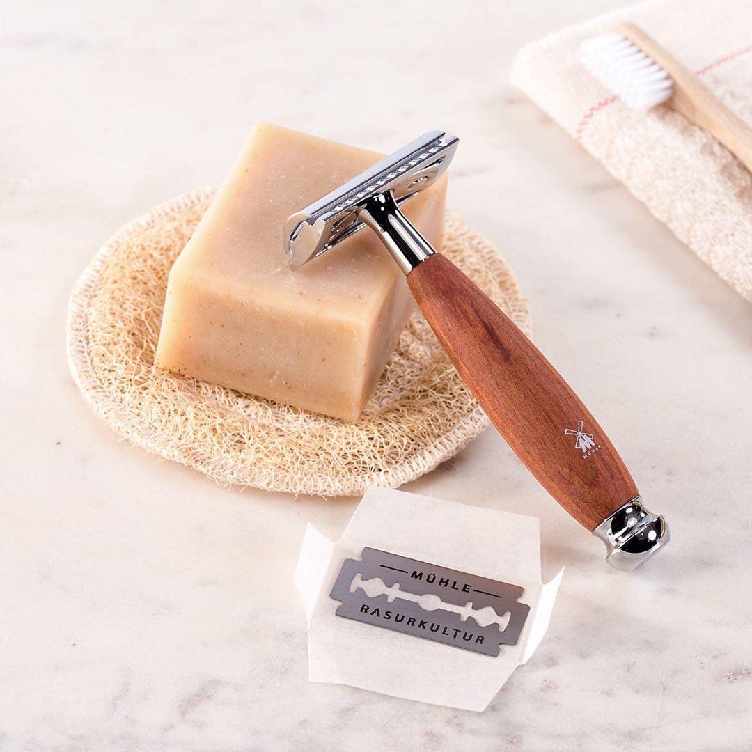 MÜHLE VIVO Manual Shaving Razor for Men with Closed Comb for Steady Shaving Beauty and Personal Care MÜHLE