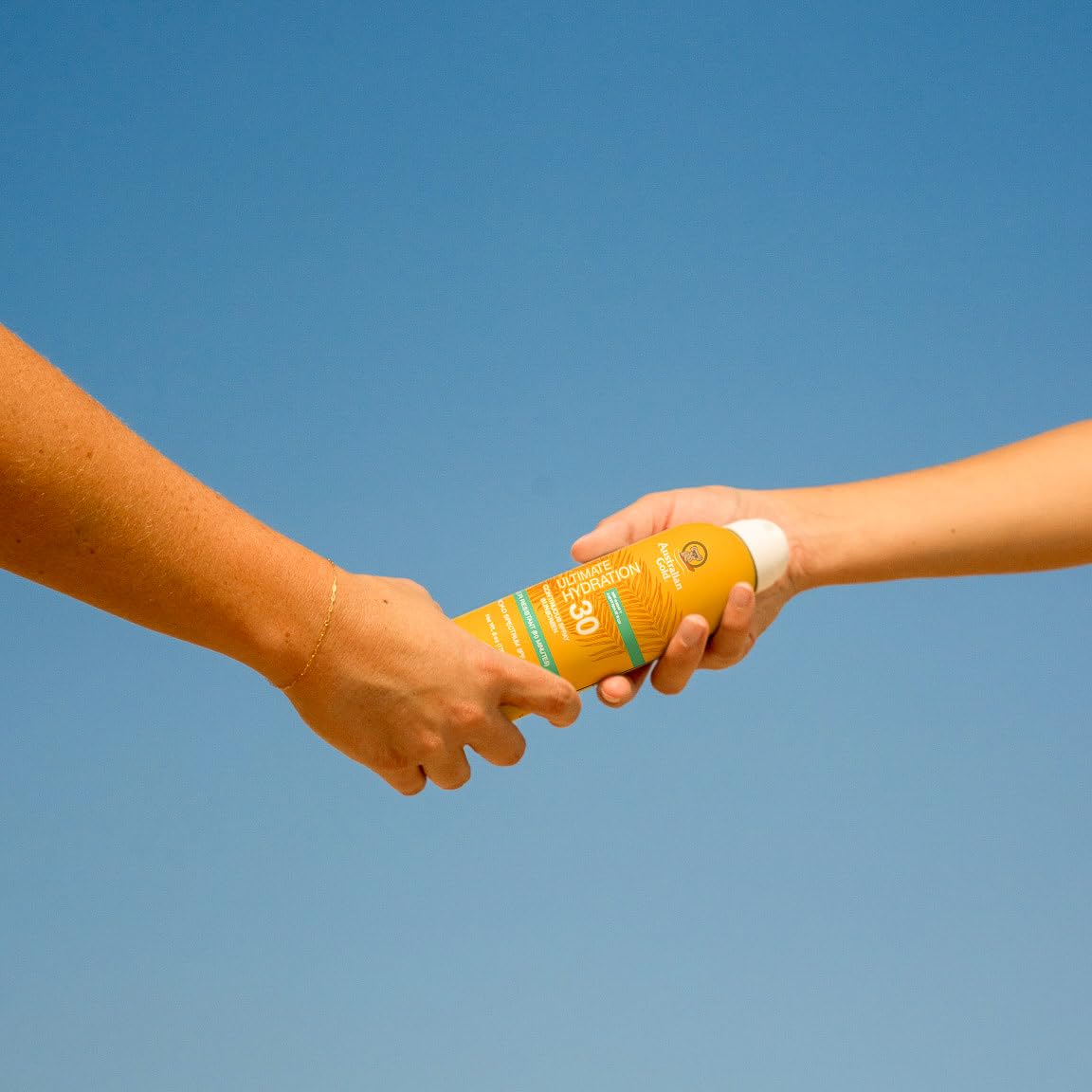 Australian Gold Continuous Spray Sunscreen SPF 30, 6 Ounce Dries Fast Broad Spectrum Water Resistant Non-Greasy Oxybenzone Free Cruelty Free Beauty & Personal Care Australian Gold