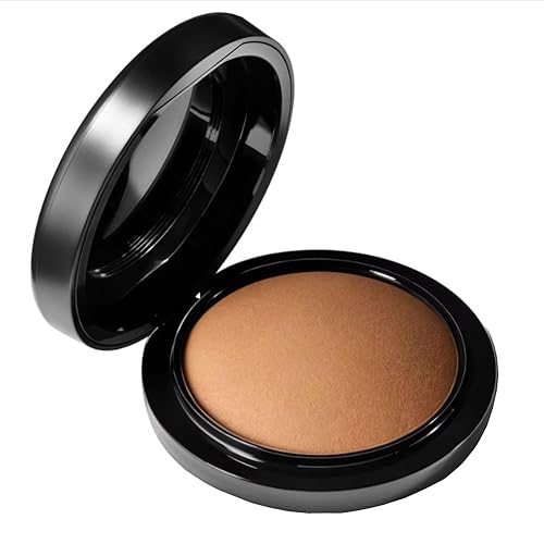 MAC M.A.C Cosmetics Mineralize Skinfinish Natural Compact Powder - Dark (Deep Caramel) - 0.35 oz / 10 g Beauty & Personal Care MAC