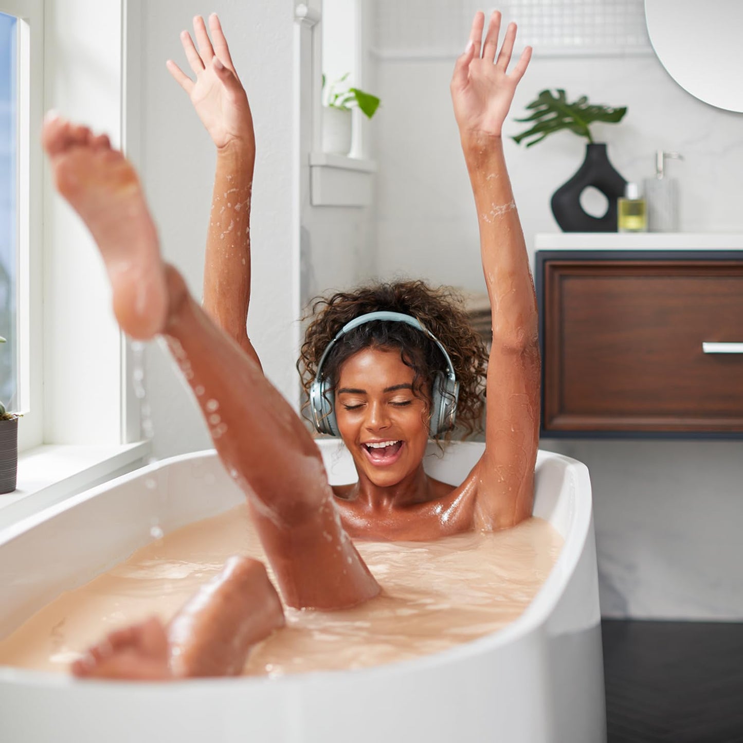 Sprig by Kohler Bergamot + Lemongrass Bath Bomb, Hypoallergenic, Made with Natural Botanicals & Premium Skincare Ingredients (Shea Butter, Coconut… Beauty & Personal Care Kohler