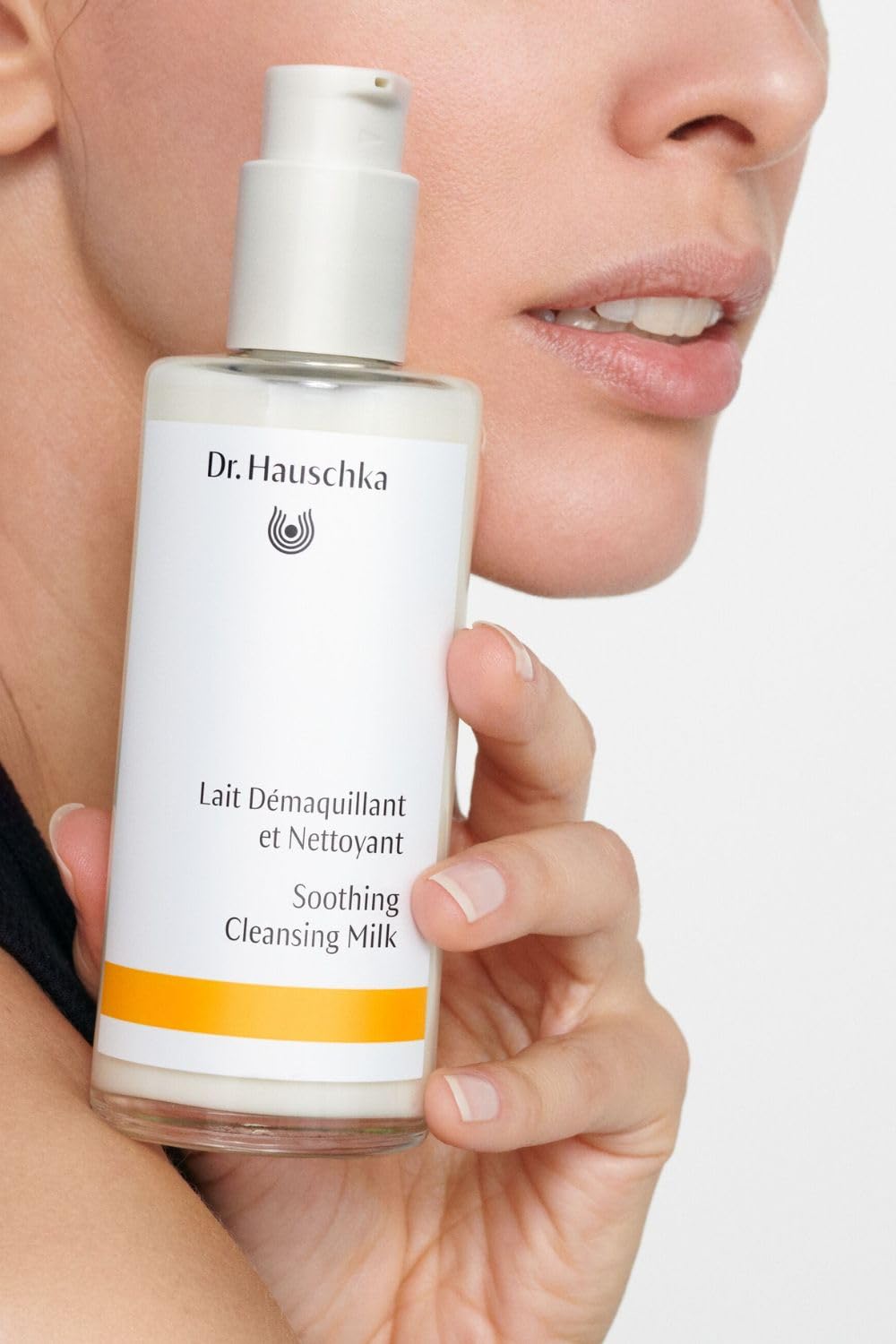 Dr. Hauschka Soothing Cleansing Milk, Sensitive Skin pH Balanced Facial Cleanser & Make Up Remover for all skin types, Certified Natural, 4.9 Fl Oz Beauty & Personal Care Dr. Hauschka