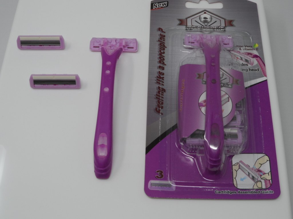 Three blade razor Beauty and Personal Care Three blade razor