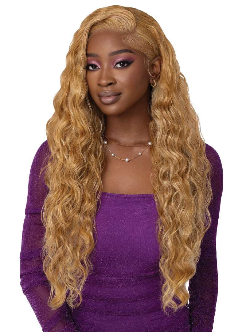 Outre Lace Front Wig - Perfect Hair Line 13X4 - Swoop Series - Swoop 7 (DRFF AMBER SUNSET)