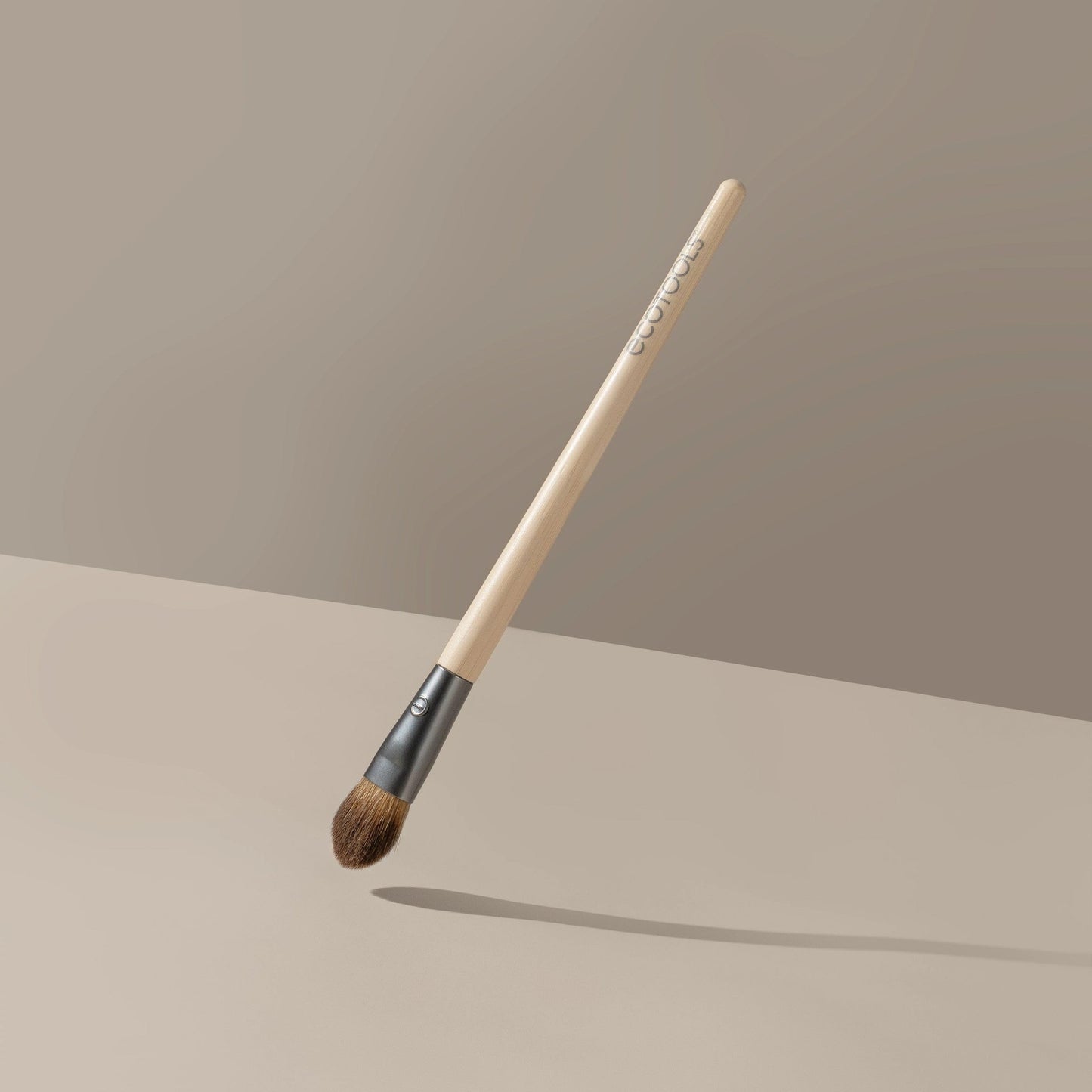EcoTools All Over Eye Brush, Fluffy Eyeshadow Brush for Blending Lid & Crease Color, Soft Synthetic Bristles for Everyday Eye Makeup, Sustainable Beauty & Personal Care EcoTools