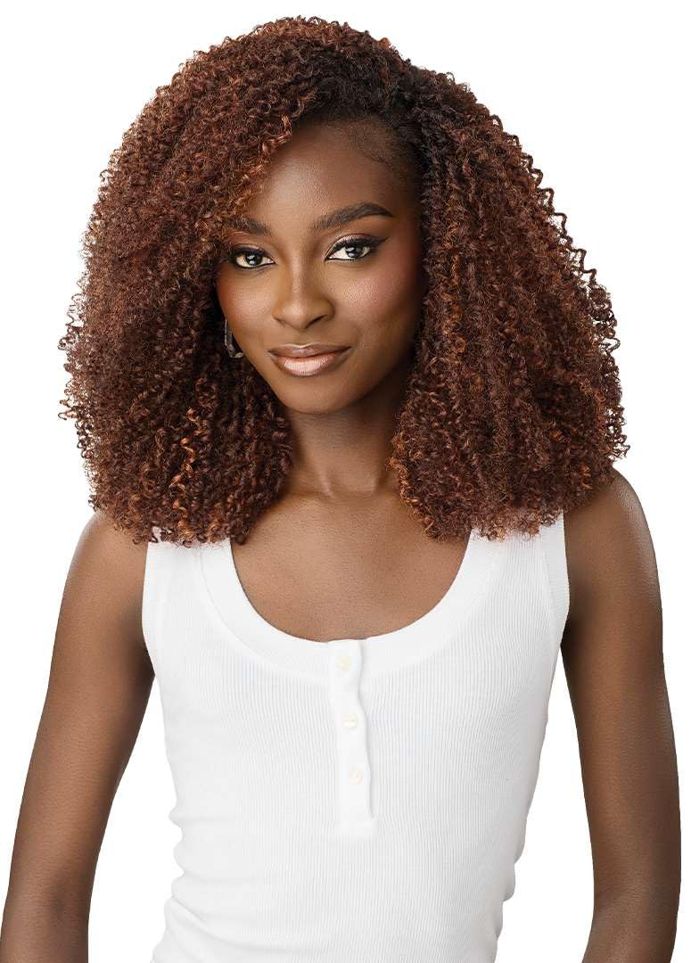 Outre Quick Weave Synthetic Half Wig - Sela (DR2/VANILLA COCOA)