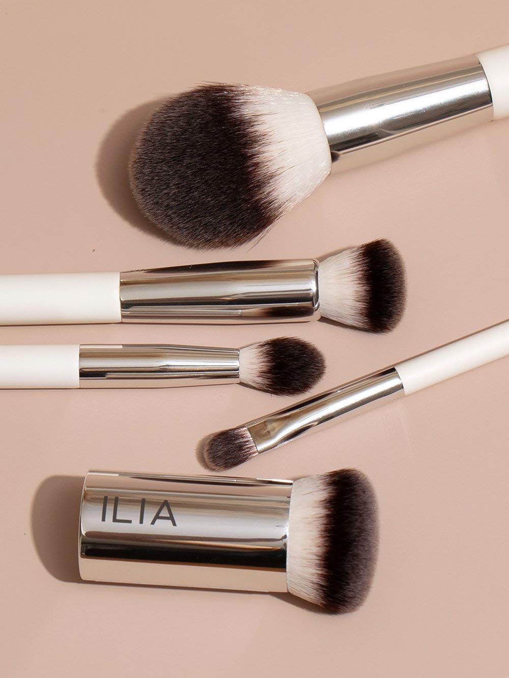 ILIA - Perfecting Buff Brush | Versatile Brush For Cream or Liquid Products Made with Aluminum + Soft, Vegan Bristles | Smooth Finish | Expertly Beauty & Personal Care ILIA