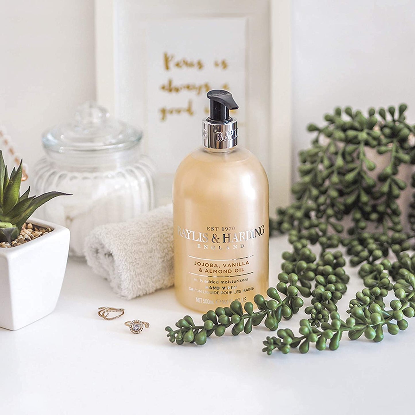 Baylis & Harding Jojoba Vanilla and Almond Oil Hand Wash 500 ml Beauty & Personal Care Baylis & Harding