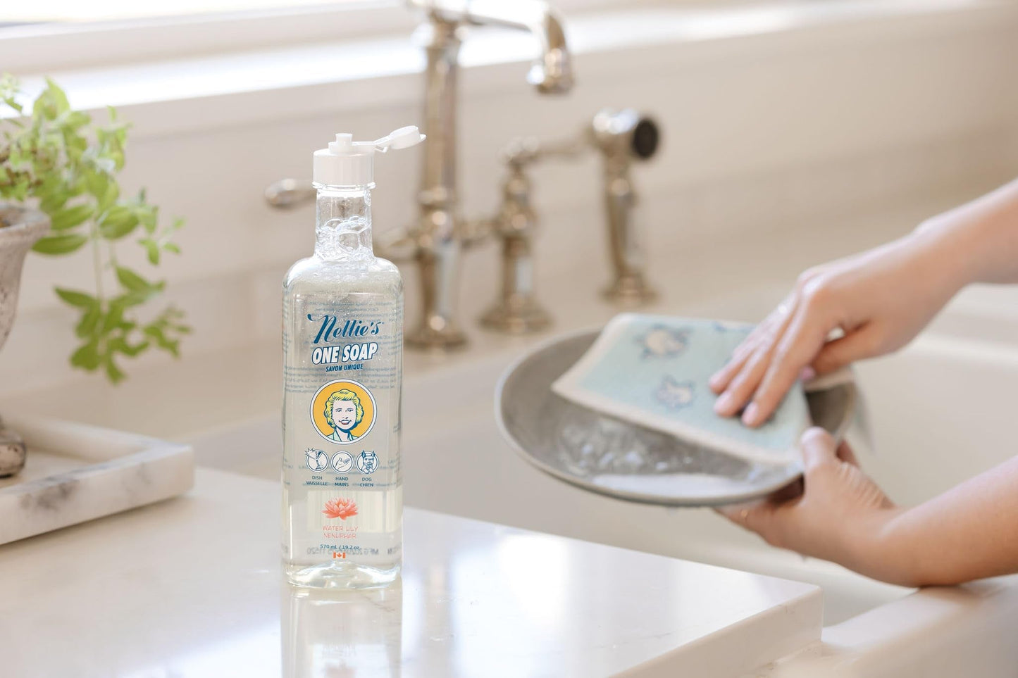 Nellie's One Soap - Water Lily Scent - Gentle Multi-Purpose Cleaner for Dishes, Surfaces & Hands - Plant-Based, Soft on Skin - Made in Canada Beauty & Personal Care Nellie's