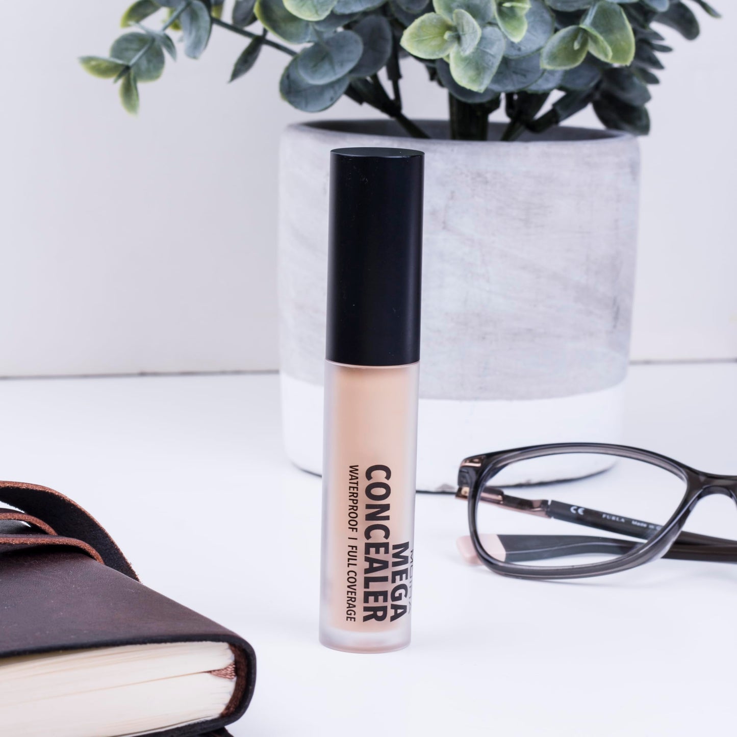 Mega Waterproof Concealer (150, Cream) Beauty & Personal Care Moira
