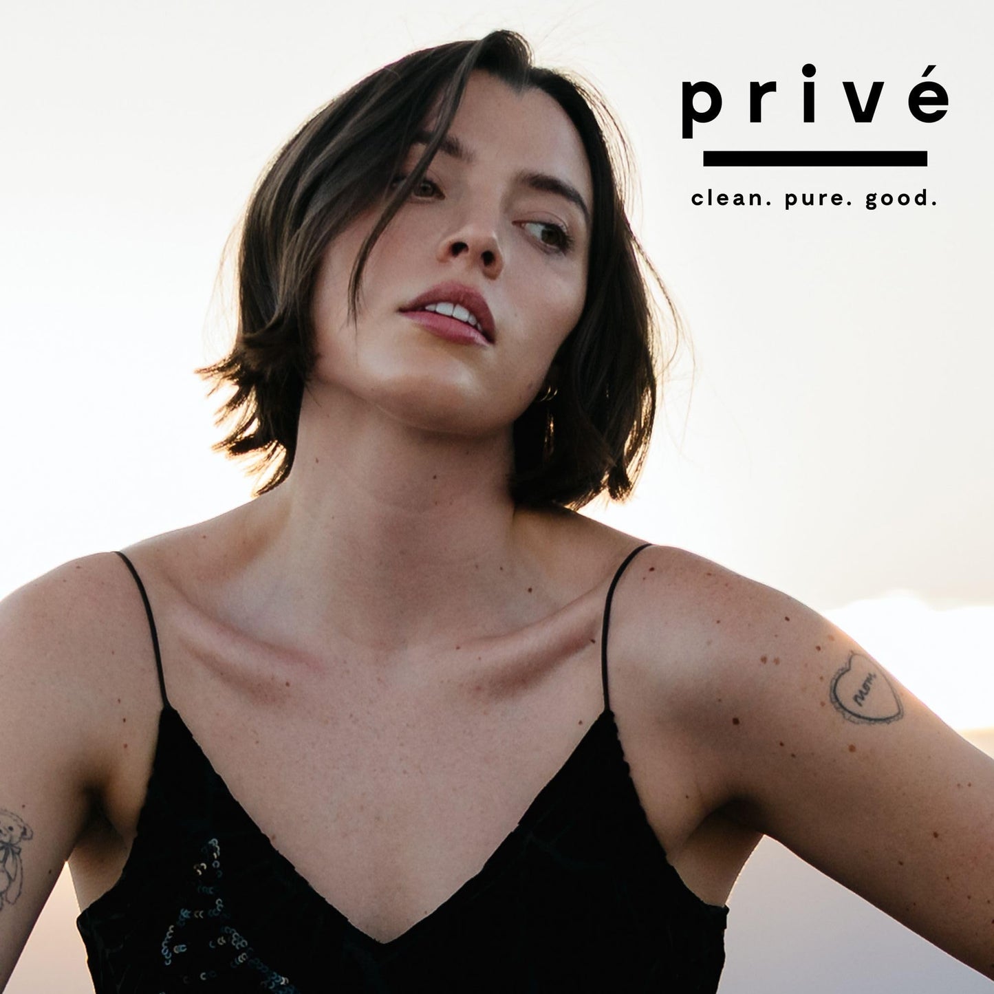 Privé Smoothing Solution - Lightweight Non-Greasy Formula with Baobab, Bamboo and Jojoba Proteins for Sleek Shiny Hair - Speeds Drying and Controls Beauty & Personal Care Prive