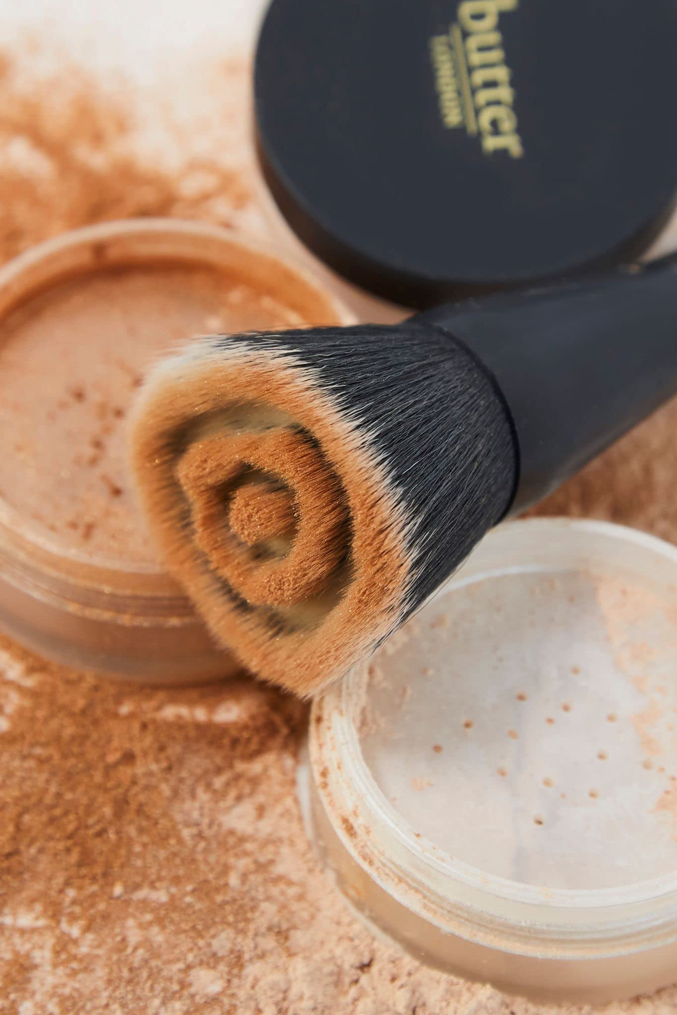 Butter London LumiMatte Finishing & Setting Powder Brush, 1 Count Beauty & Personal Care butter LONDON