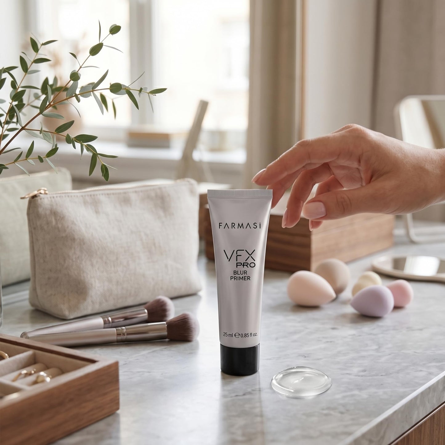 FARMASi VFX Pro Blur Makeup Primer, Smoothing Face Base with Soft-Focus Finish, Oil-Free Matte and Velvety Feel, Helps Minimize the Look of Pores and Beauty & Personal Care FARMASi