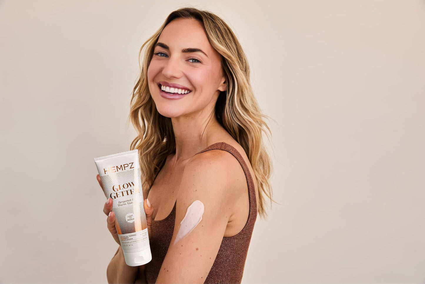Hempz Glow Getter Gradual Self-Tanning Light to Medium 7.5 oz. Beauty & Personal Care Hempz