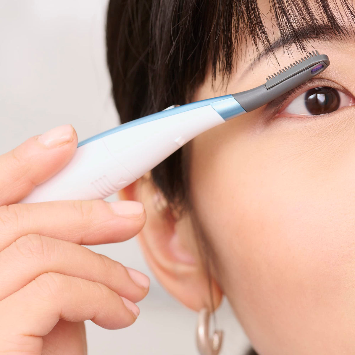 Panasonic Heated Eyelash Curler Comb, Battery Powered, for Natural, Long-Lasting Lift, No Pinching/Crimping - EH2351AC