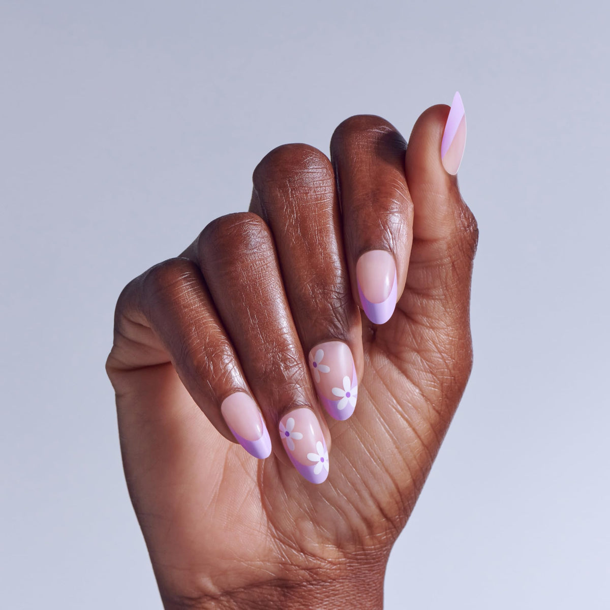 Kiss CORE, Press On Nails, Nail glue included, 'Chasing Sunshine', Pink, Medium Size, Almond Shape, Includes 32 Nails, 2g glue, 1 Manicure Stick, 1