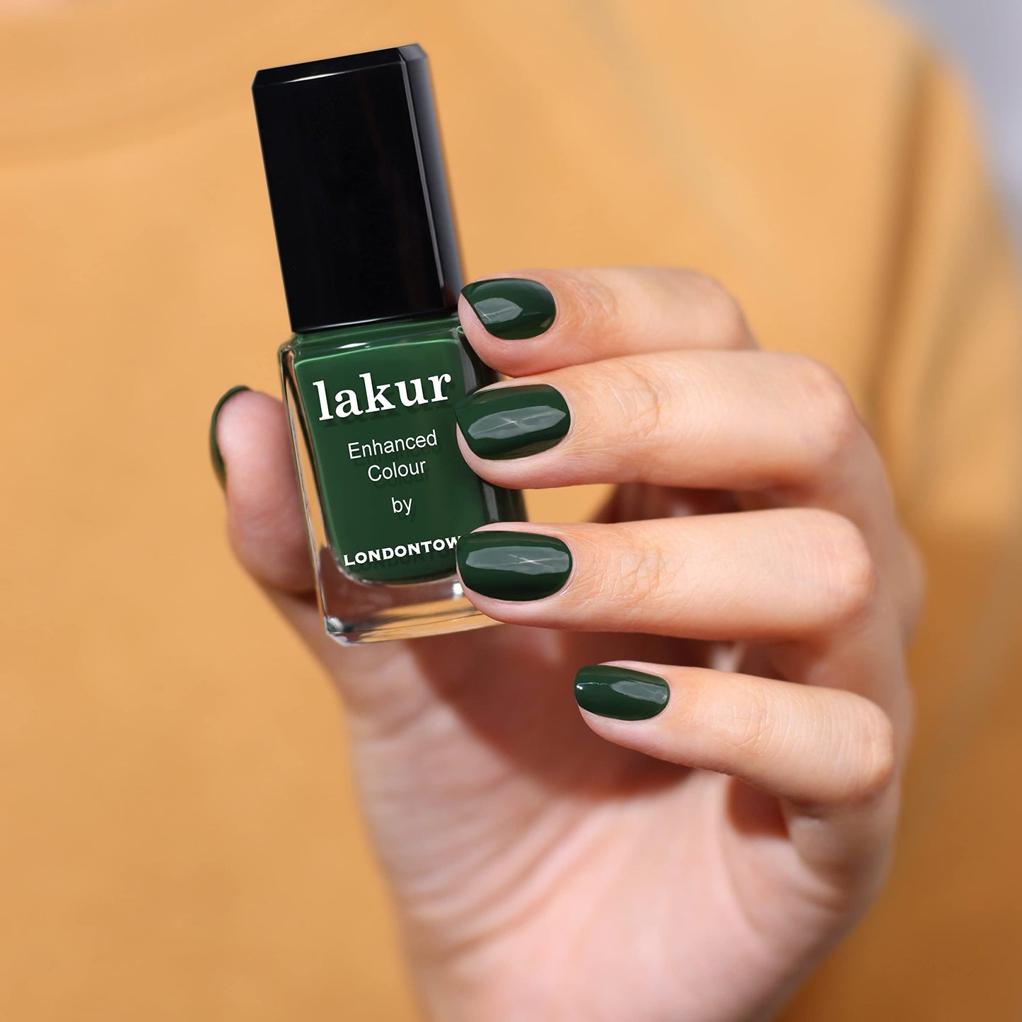 LONDONTOWN lakur Nail Polish - Chip-Resistant, Non-Toxic, Conditions & Hydrates Nails | Glossy Deep Jade, Vibe, .40 fl oz Beauty & Personal Care LONDONTOWN