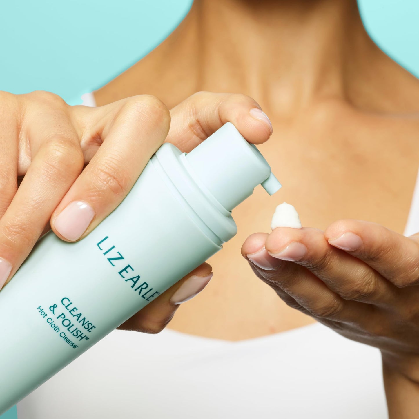 Liz Earle Cleanse & Polish Hot Cloth Face Wash - Gentle Facial Cleanser & Exfoliating Cotton Cloth - Boosts Hydration and Reveals Instant Radiance Beauty & Personal Care Liz Earle