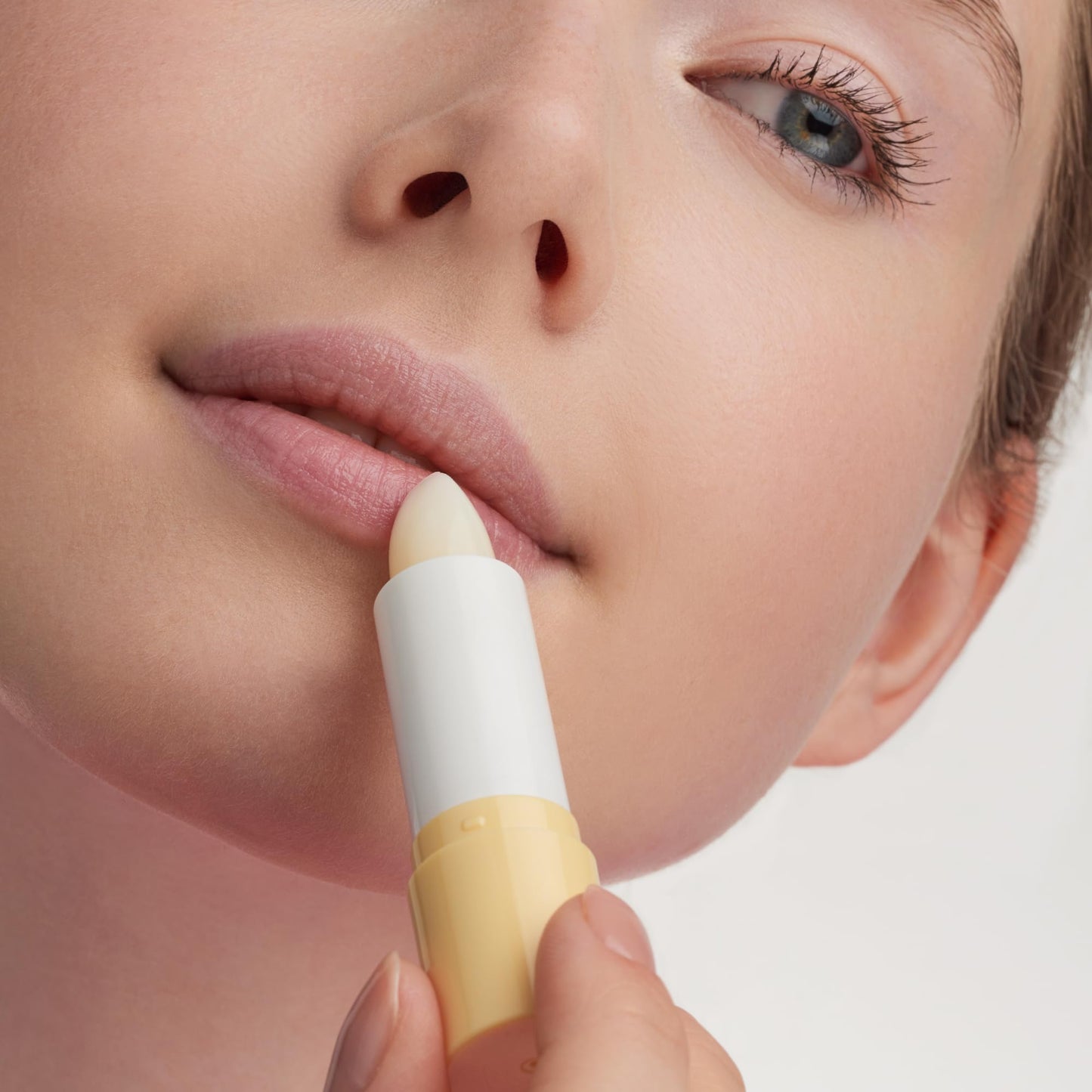 Moisturising Lip Balm Essence Lip Care 3 g Beauty and Personal Care Essence Cosmetics