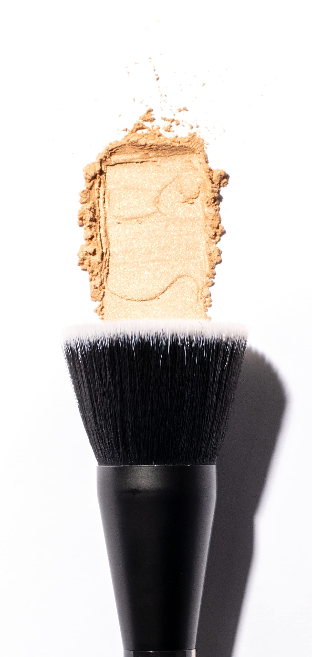 Butter London LumiMatte Finishing & Setting Powder Brush, 1 Count Beauty & Personal Care butter LONDON