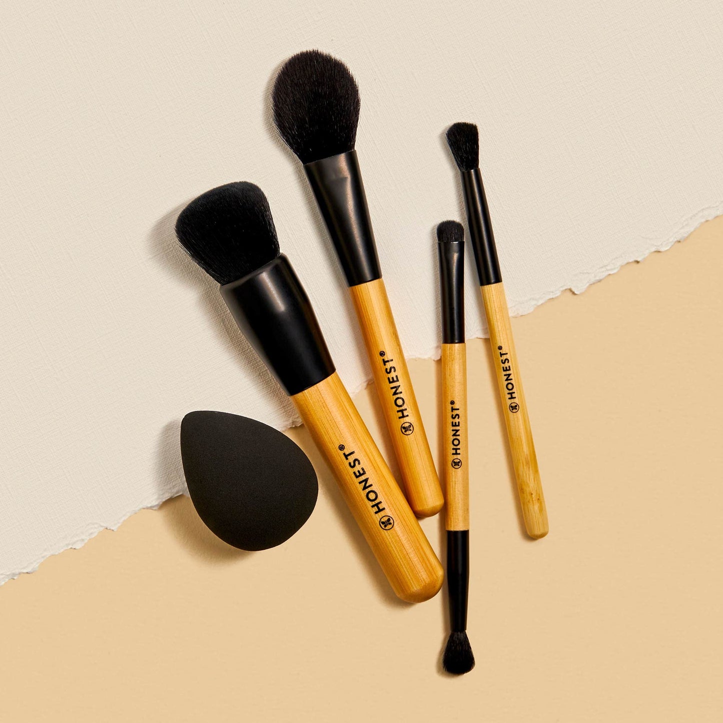 Honest Beauty Blending Crease Eyeshadow Brush | Renewable Bamboo, Synthetic Bristles, Tapered | Cruelty Free Beauty & Personal Care Honest Beauty