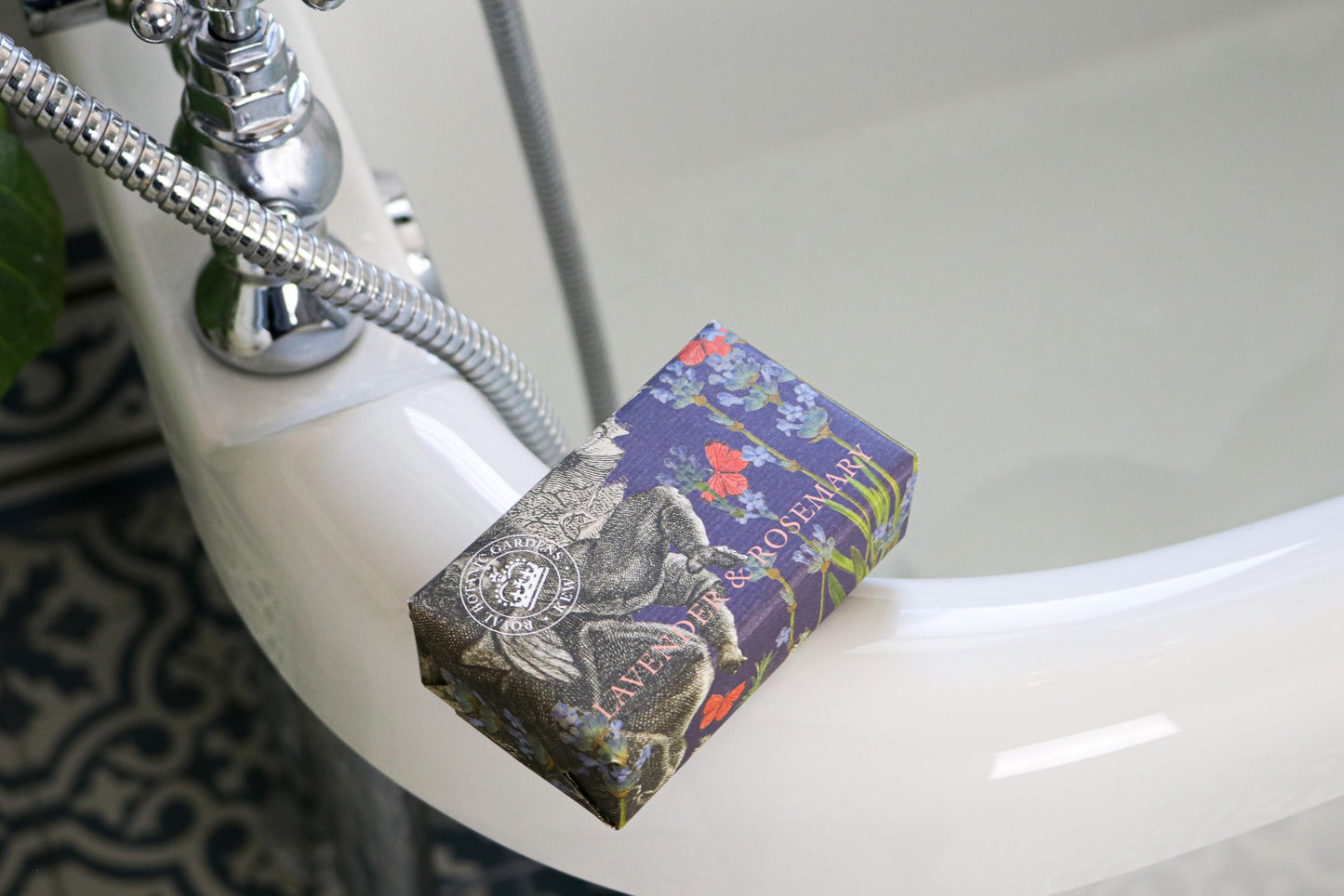 The English Soap Company Royal Botanical Gardens Kew Wrapped Soap Bar, Lavender and Rosemary Scent 240g Beauty & Personal Care The English Soap Company