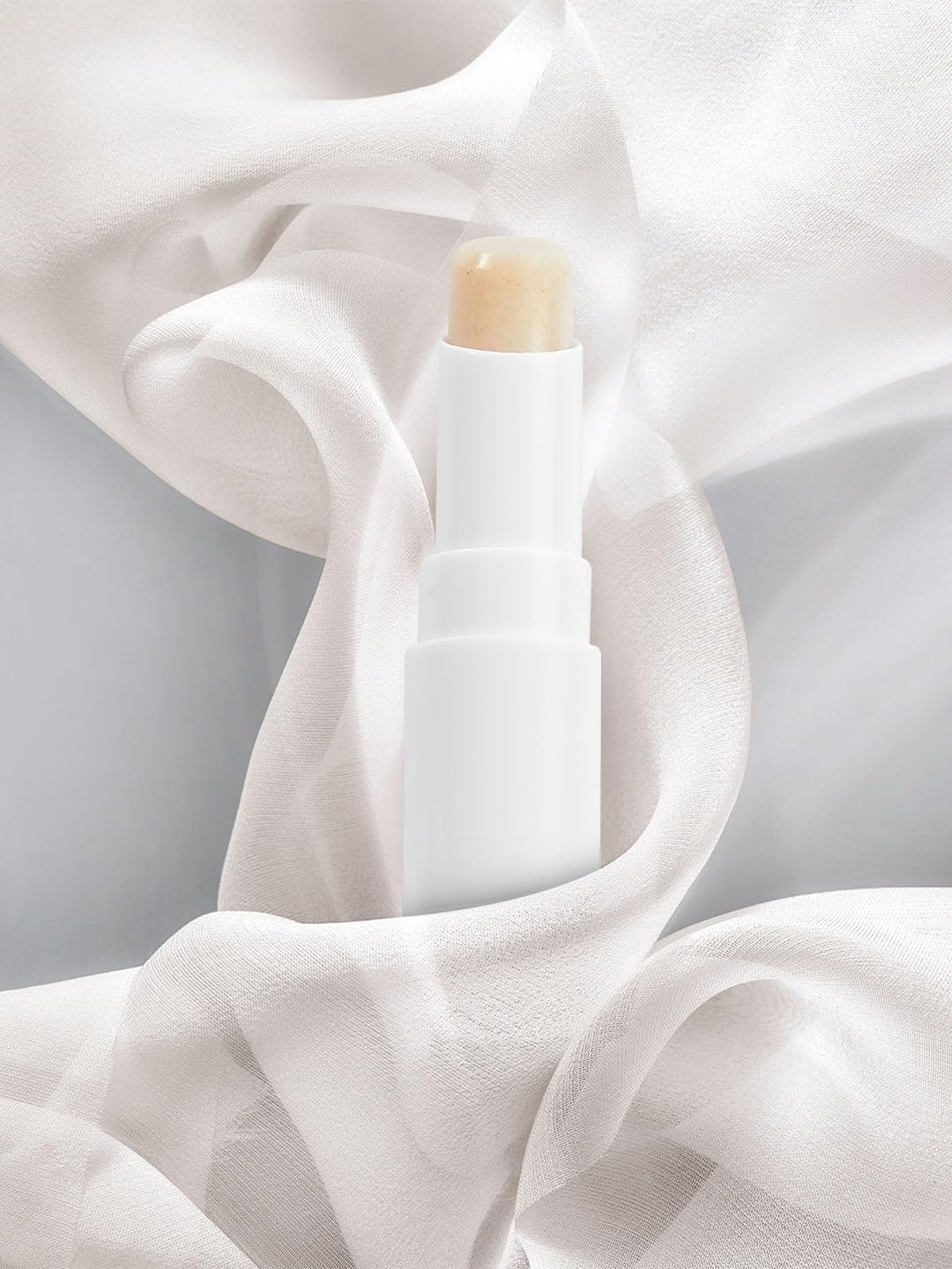 Makeup-Revolution's Re Love Vanilla Bean Lip Scrub, Exfoliating Treatment for Lips Beauty and Personal Care FOUNTINA