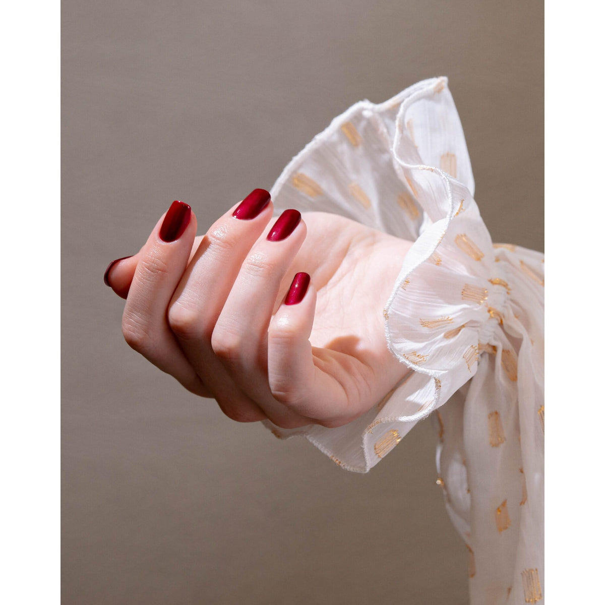 Gelish TPO-Free Soak-Off Gel Nail Polish: What's Your Poinsettia?, 15 mL