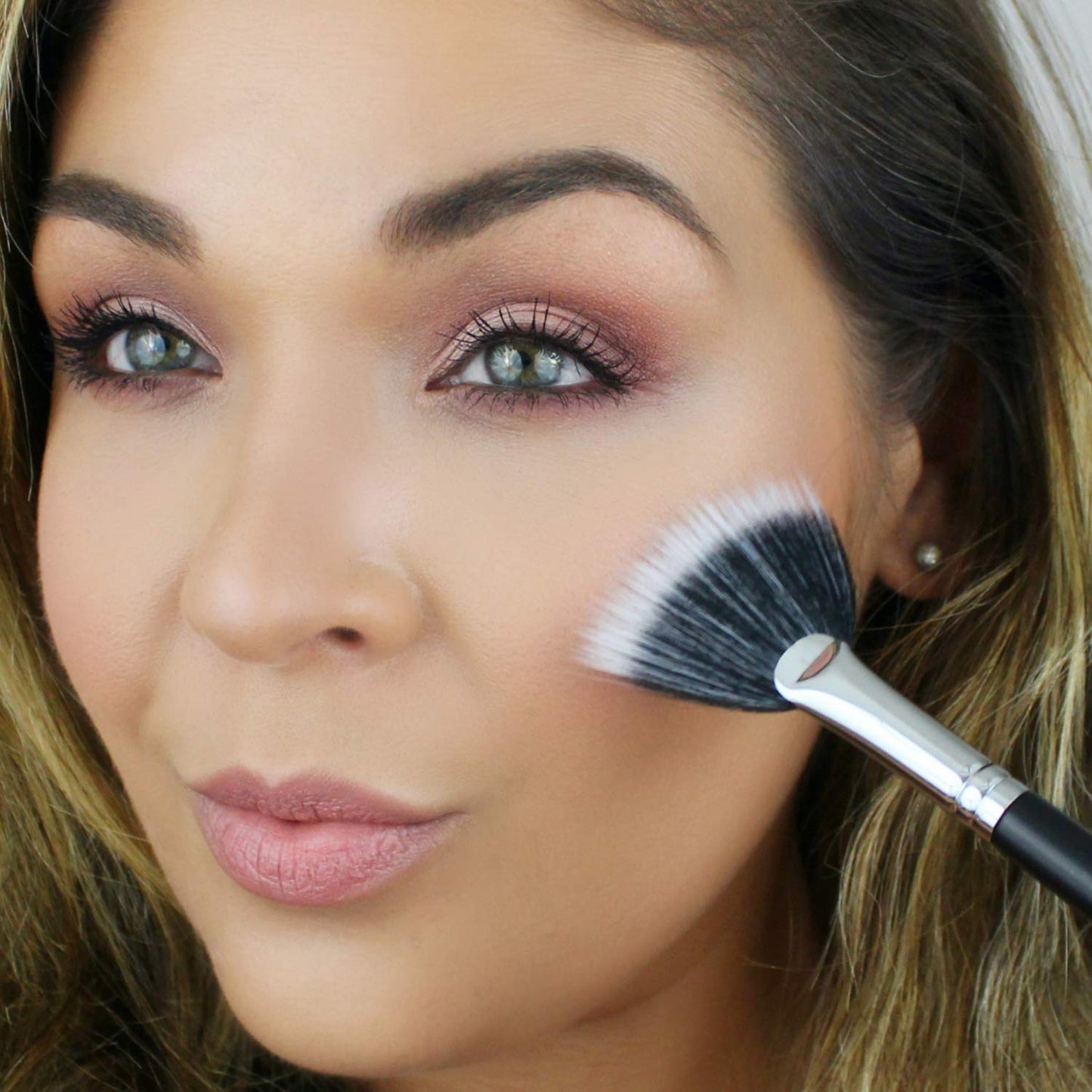 Fan Highlighter Makeup Brush - Beauty Junkees Duo Fiber Face Make Up Brushes, Cheekbone Define Highlighting with Powder, Cream, Mineral, Liquid Beauty & Personal Care Beauty Junkees