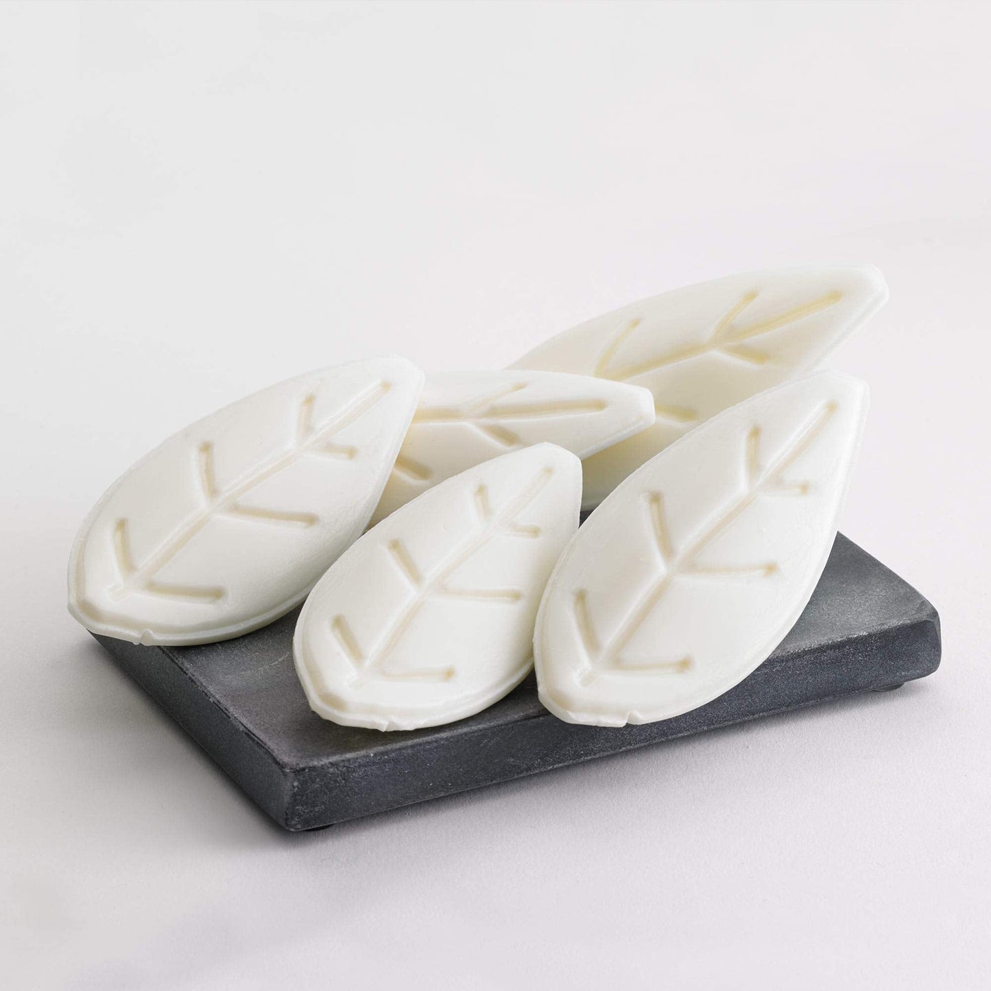 Westin White Tea Leaf Soap - Nourishing Bars of Soap with Signature White Tea Aloe Scent - Individually Wrapped Bars (Leaf - 20 Pack) Beauty & Personal Care Westin