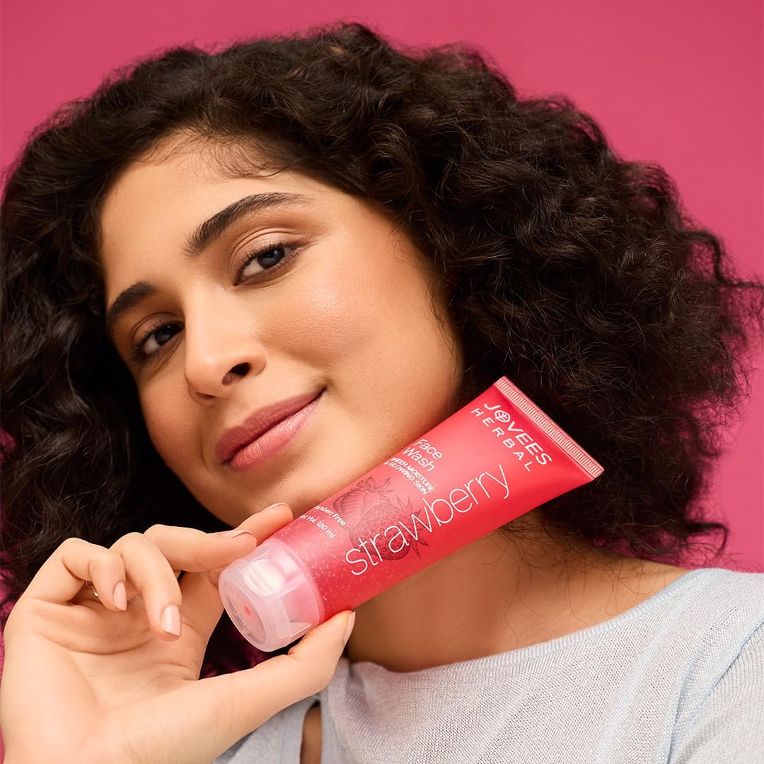 Jovees Daily Use Strawberry Face Wash 50gm Beauty & Personal Care Jovees
