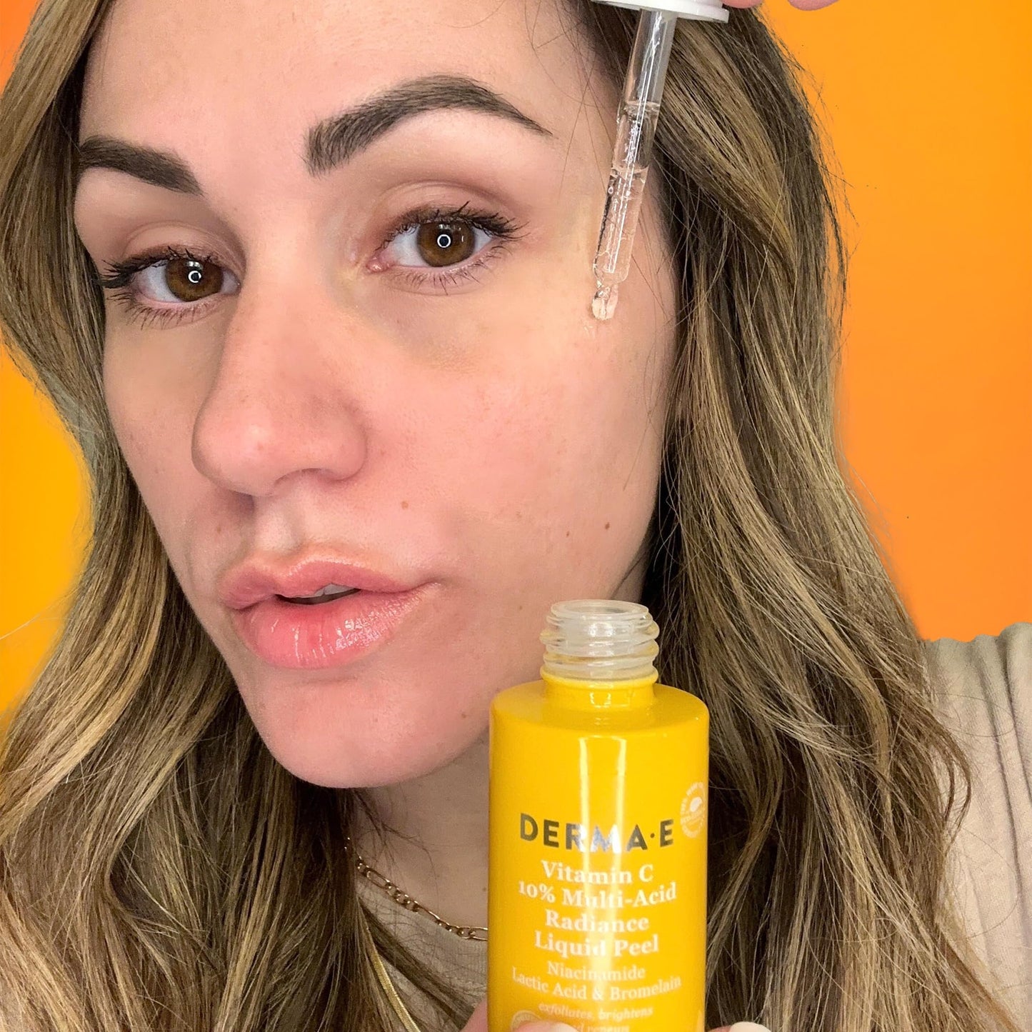 DERMA E Vitamin C 10% Multi-Acid Radiance Liquid Peel with Lactic Acid, 1 Fl Oz, Niacinamide & Bromelain, Exfoliating & Brightening Facial Peel Beauty & Personal Care Derma E