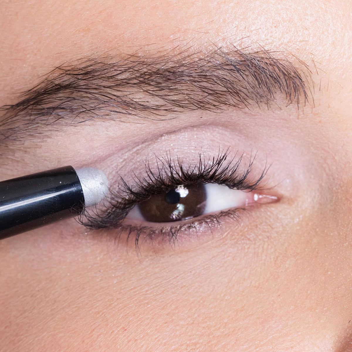 Trish McEvoy 24-Hour Eyeshadow Stick & Liner in Shade Dove, Long-Wearing Crease-Proof Cream Eyeshadow, Pigment-Rich Smudge-Proof Formula, 0.058 oz /