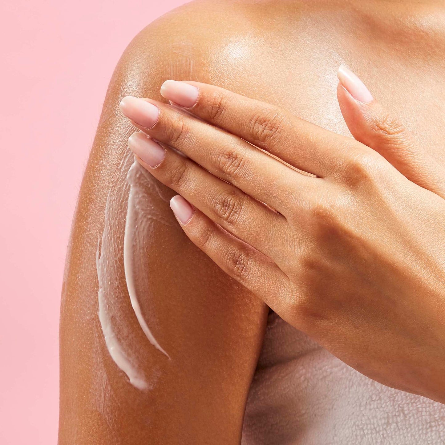 Soap & Glory Original Pink Moisturizing Body Lotion Pump - Lightweight Body Moisturizer for Dry Skin - With Shea Butter, Vitamin E & Aloe Vera Beauty & Personal Care Soap & Glory
