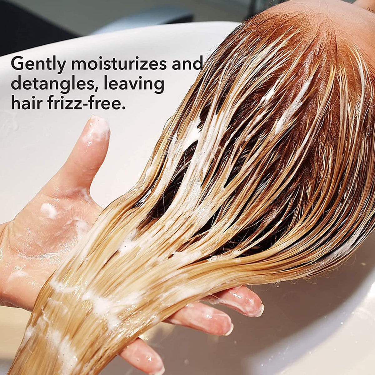 Macadamia Natural Oil Smoothing Conditioner - Daily Hair Conditioner Rinse for Frizz-Free Hair, Paraben-Free & Color-Safe Formula, 10 fl oz