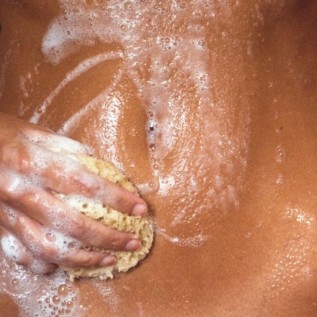 Uni Skin Shield Body Wash - Hydrating Shower Gel & Moisturizing Skin Cleanser - Enriched with Organic Aloe Vera, Kakadu Plum & Australian Caviar Lime Beauty & Personal Care uni.